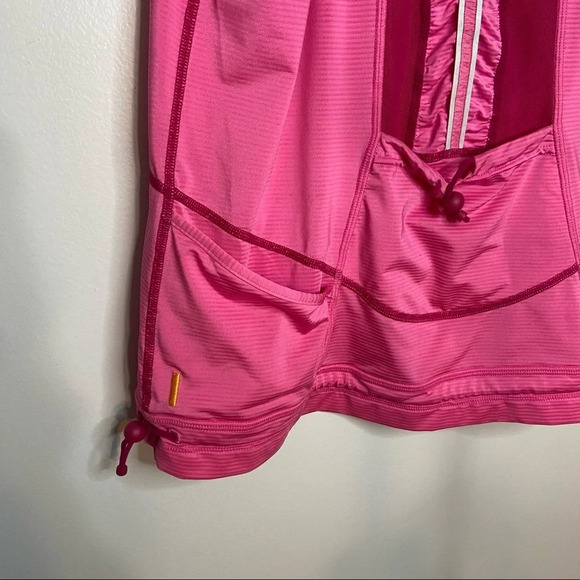 Lucy Pink Reflective Athletic Tank with Pockets - Picture 8 of 9